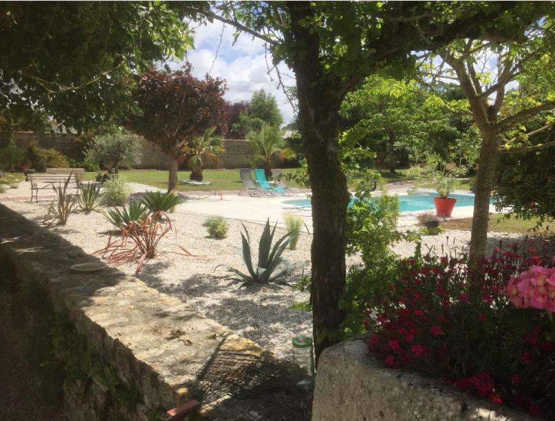 Bed and Breakfast La Rochelle Et L'Aunis Saint-Sauveur-d'Aunis Zewnętrze zdjęcie